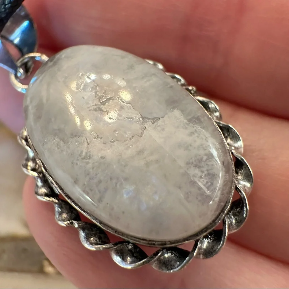 2169 Artisan Silver and White Stone Necklace